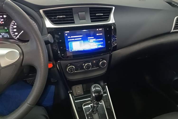 Used Nissan Sylphy 2019 1.6XV CVT Smart Connect Luxury Edition China VI Standard Audio And AC Panel