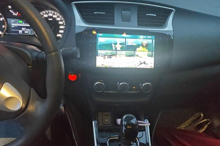 Used Nissan Sylphy 2019 1.6XV CVT Smart Connect Luxury Edition China VI Standard Audio And AC Panel