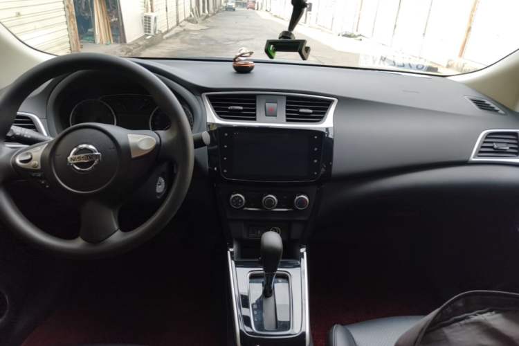 Used Nissan Sylphy 2019 Classic 1.6XL CVT Luxury Edition Audio And AC Panel