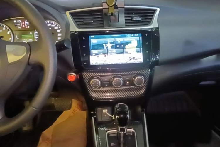 Used Nissan Sylphy 2019 1.6XV CVT Smart Connect Luxury Edition China VI Standard Audio And AC Panel