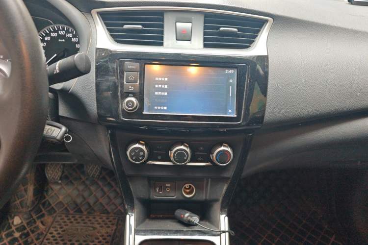 Used Nissan Sylphy 2019 Classic 1.6 XL Manual Luxury Edition Audio And AC Panel