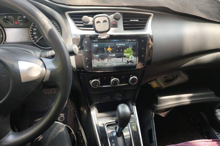 Used Nissan Sylphy 2019 Classic 1.6XL CVT Luxury Edition Audio And AC Panel