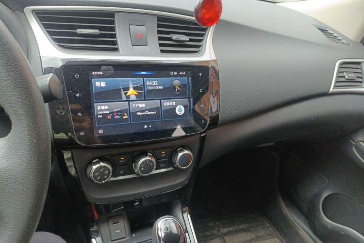 Used Nissan Sylphy 2019 1.6XV CVT Smart Connect Luxury Edition China VI Standard Audio And AC Panel