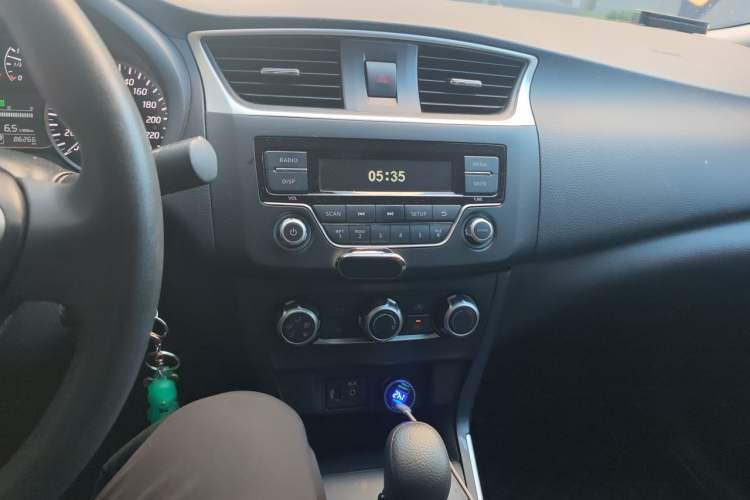 Used Nissan Sylphy 2019 Classic 1.6XE CVT Comfort Edition Audio And AC Panel