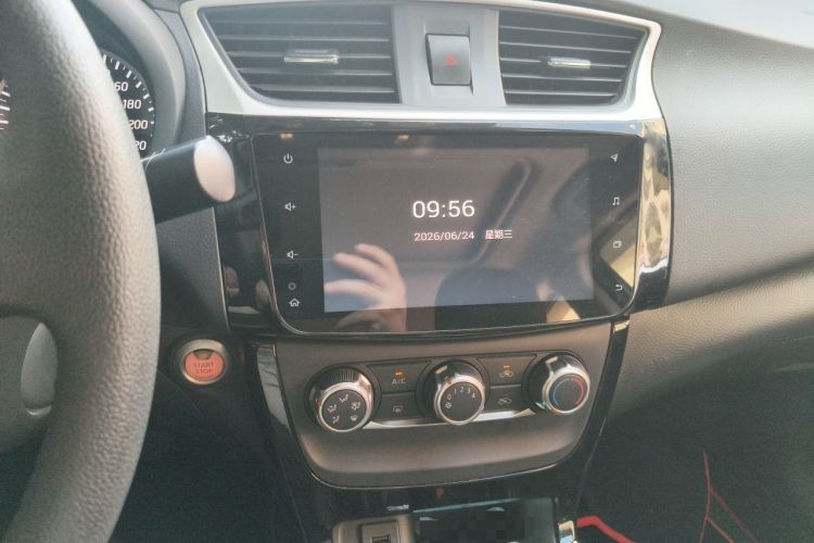 Used Nissan Sylphy 2019 1.6XV CVT Smart Connect Luxury Edition China VI Standard Audio And AC Panel