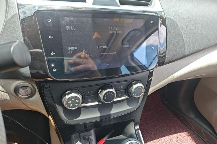 Used Nissan Sylphy 2019 1.6XV CVT Smart Connect Luxury Edition China VI Standard Audio And AC Panel