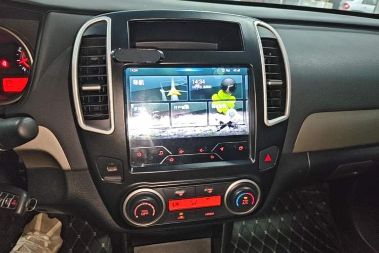 Used Nissan Sylphy 2019 Classic 1.6XE+ CVT SmartConnect Leading Edition Audio And AC Panel