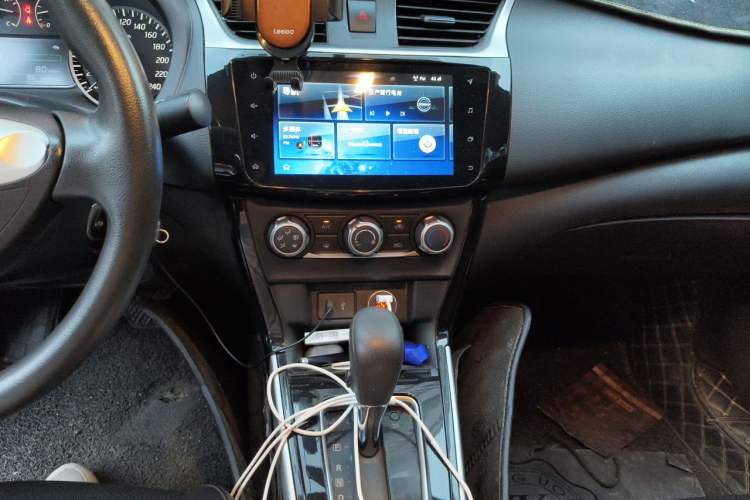 Used Nissan Sylphy 2019 Classic 1.6XL CVT Luxury Edition Audio And AC Panel