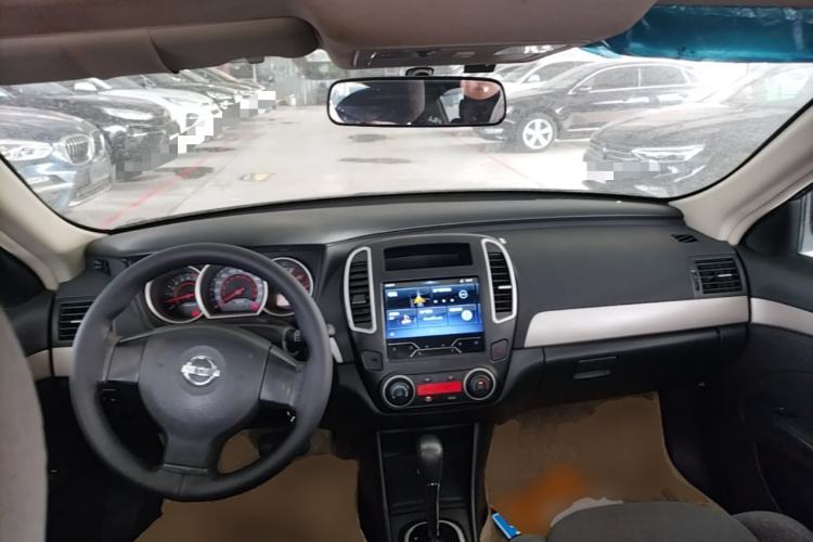 Used Nissan Sylphy 2019 Classic 1.6XE+ CVT SmartConnect Leading Edition Center Console