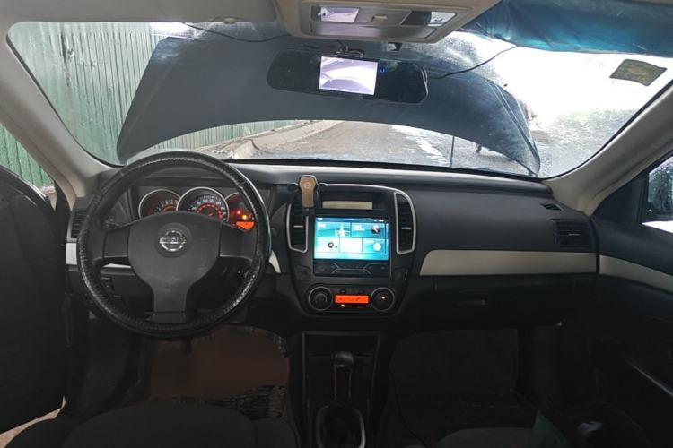 Used Nissan Sylphy 2019 Classic 1.6XE+ Manual SmartConnect Leading Edition Center Console