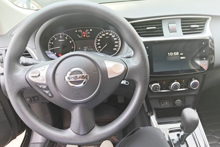 Used Nissan Sylphy 2019 Classic 1.6XL CVT Luxury Edition Center Console