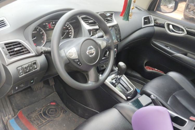 Used Nissan Sylphy 2019 Classic 1.6XL CVT Luxury Edition Center Console
