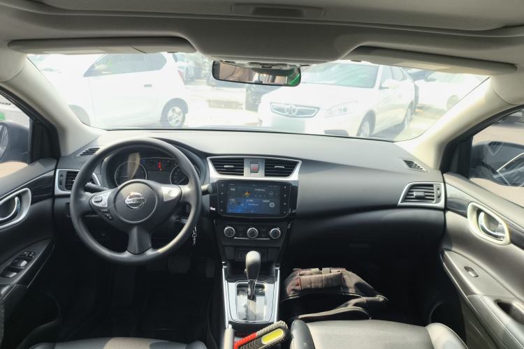 Used Nissan Sylphy 2019 Classic 1.6XL CVT Luxury Edition Center Console