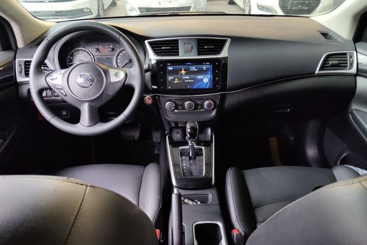 Used Nissan Sylphy 2019 1.6XV CVT Smart Connect Luxury Edition China VI Standard Center Console