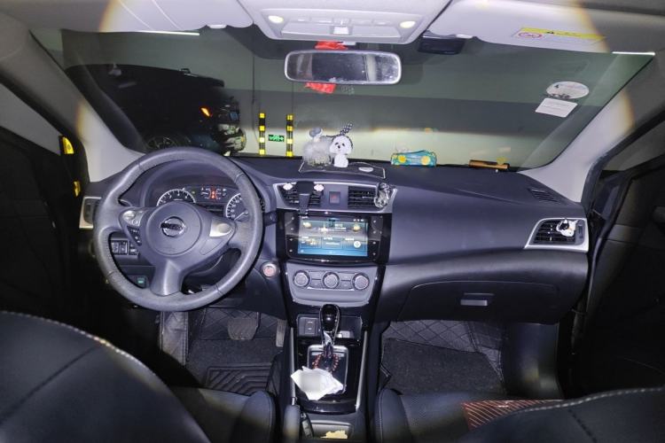Used Nissan Sylphy 2019 1.6XV CVT Smart Connect Luxury Edition China V Standard Center Console
