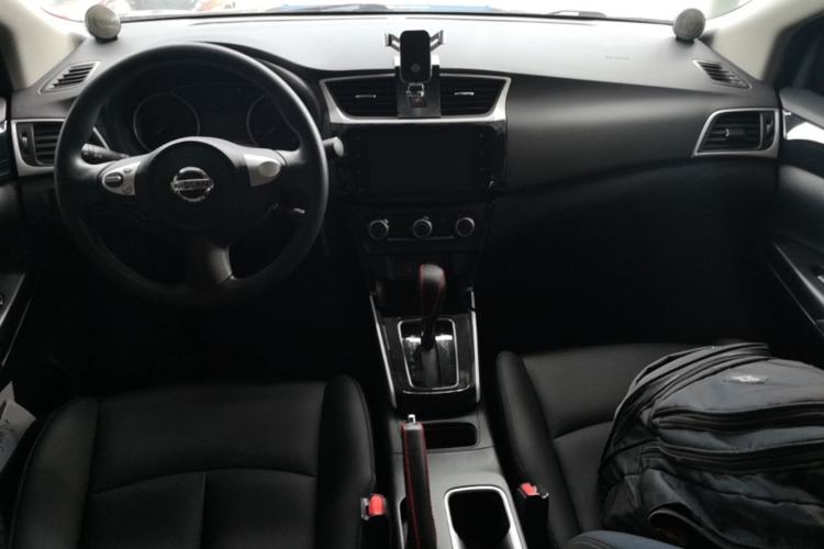 Used Nissan Sylphy 2019 Classic 1.6XL CVT Luxury Edition Center Console