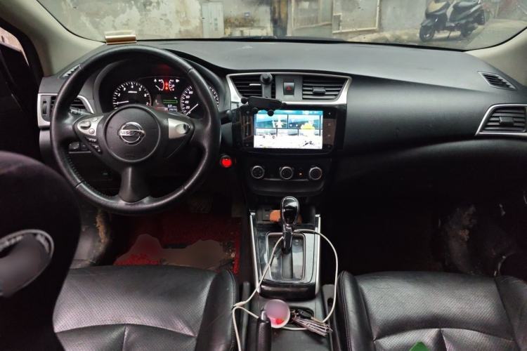 Used Nissan Sylphy 2019 1.6XV CVT Smart Connect Luxury Edition China VI Standard Center Console