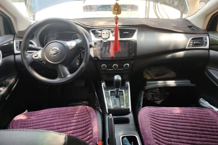 Used Nissan Sylphy 2019 Classic 1.6XL CVT Luxury Edition Center Console