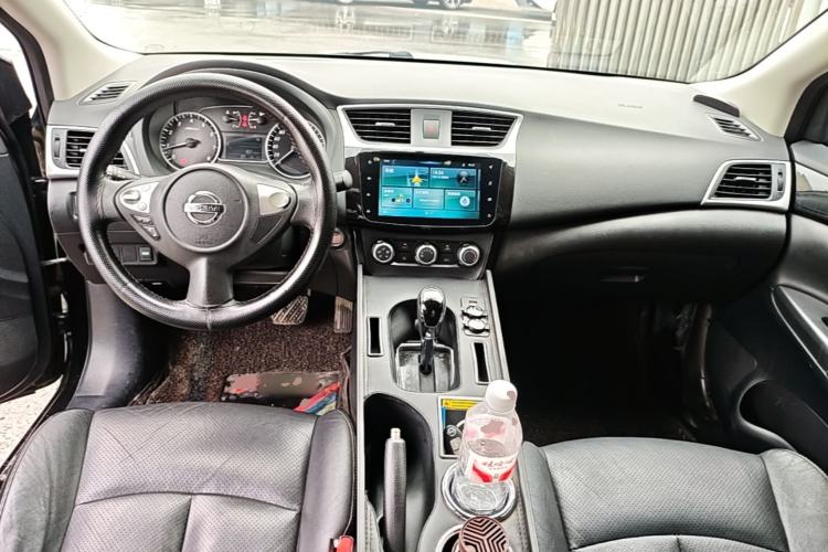 Used Nissan Sylphy 2019 1.6XV CVT Smart Connect Luxury Edition China VI Standard Center Console