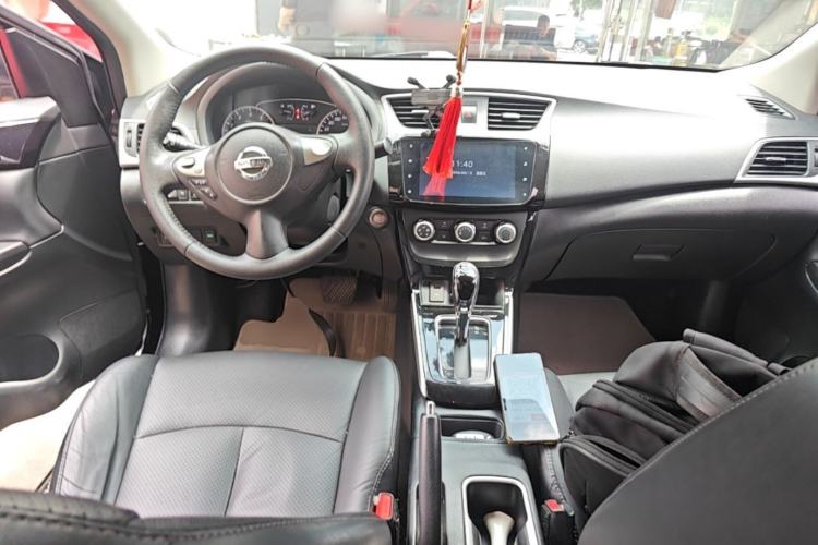 Used Nissan Sylphy 2019 1.6XV CVT Smart Connect Luxury Edition China VI Standard Center Console