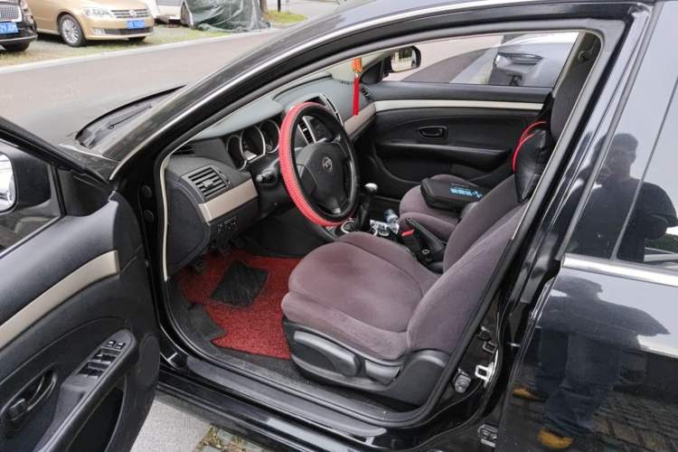 Used Nissan Sylphy 2019 Classic 1.6XE+ Manual SmartConnect Leading Edition Driver Seat