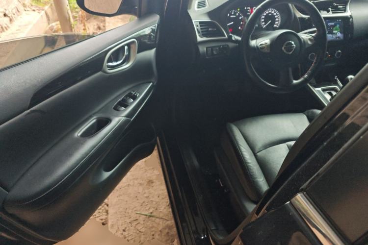 Used Nissan Sylphy 2019 1.6XV CVT Smart Connect Luxury Edition China VI Standard Driver Seat