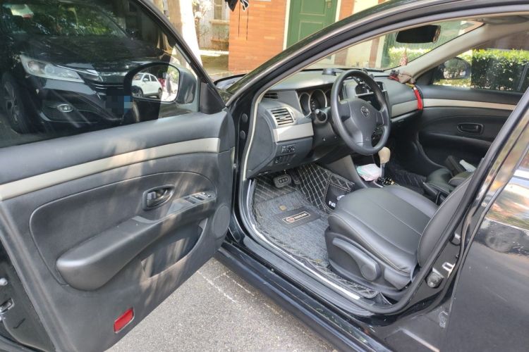 Used Nissan Sylphy 2019 Classic 1.6XE+ CVT Smart Connect Luxury Edition Driver Seat