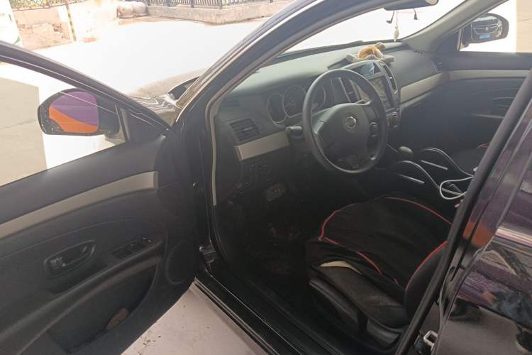 Used Nissan Sylphy 2019 Classic 1.6XE+ CVT SmartConnect Leading Edition Driver Seat