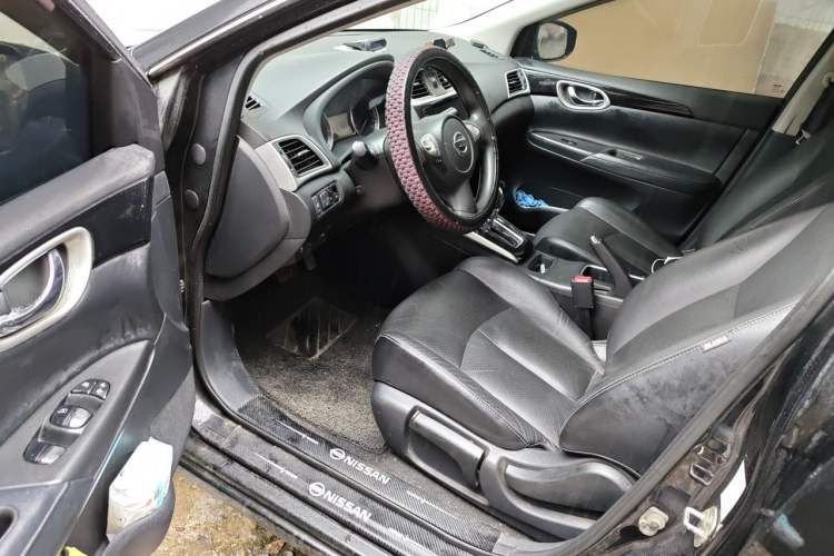 Used Nissan Sylphy 2019 1.6XV CVT Smart Connect Luxury Edition China V Standard Driver Seat