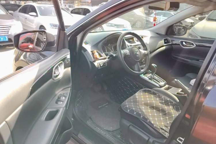Used Nissan Sylphy 2019 1.6XV CVT Smart Connect Luxury Edition China VI Standard Driver Seat