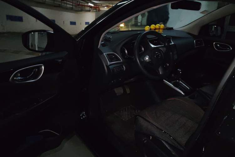 Used Nissan Sylphy 2019 1.6XV CVT Smart Connect Luxury Edition China VI Standard Driver Seat