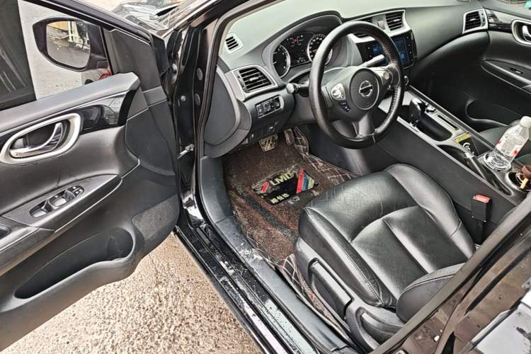 Used Nissan Sylphy 2019 1.6XV CVT Smart Connect Luxury Edition China VI Standard Driver Seat