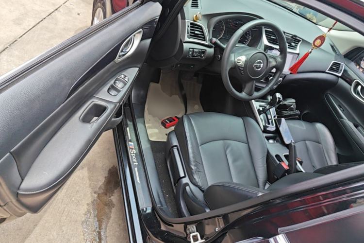 Used Nissan Sylphy 2019 1.6XV CVT Smart Connect Luxury Edition China VI Standard Driver Seat