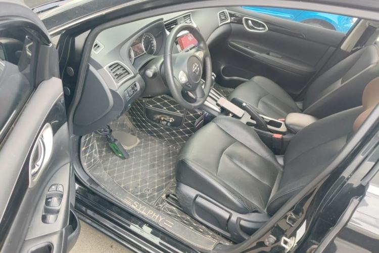 Used Nissan Sylphy 2019 1.6XV CVT Smart Connect Luxury Edition China VI Standard Driver Seat