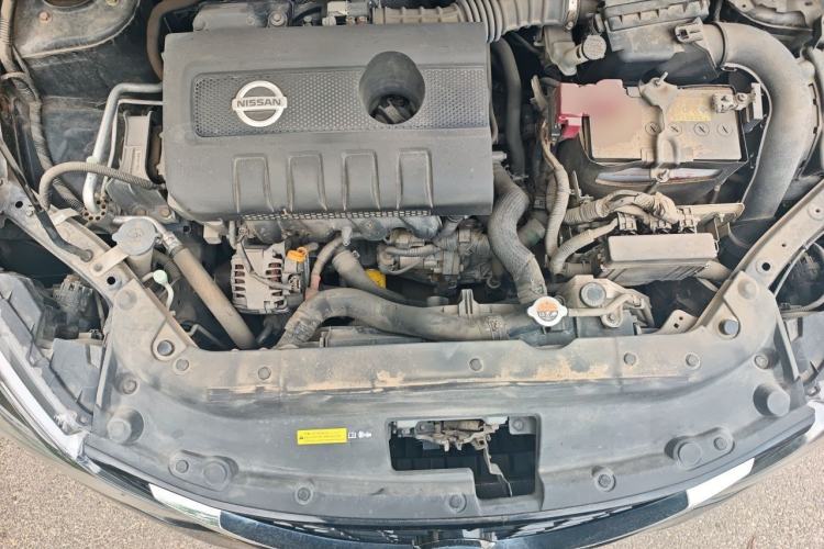 Used Nissan Sylphy 2019 1.6XV CVT Smart Connect Luxury Edition China VI Standard Engine Bay