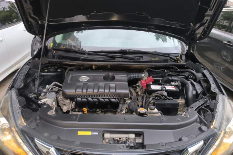 Used Nissan Sylphy 2019 1.6XV CVT Smart Connect Luxury Edition China VI Standard Engine Bay