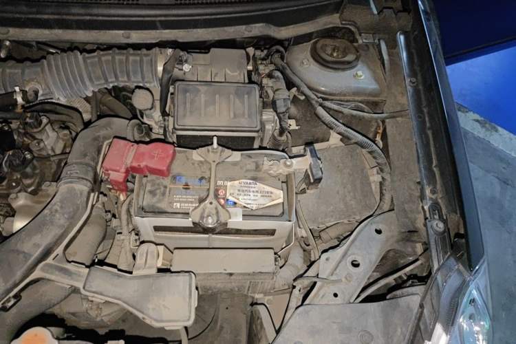 Used Nissan Sylphy 2019 Classic 1.6XE+ Manual SmartConnect Leading Edition Engine Bay Left