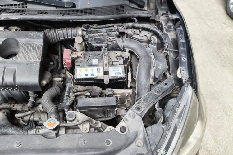 Used Nissan Sylphy 2019 1.6XV CVT Smart Connect Luxury Edition China V Standard Engine Bay Left