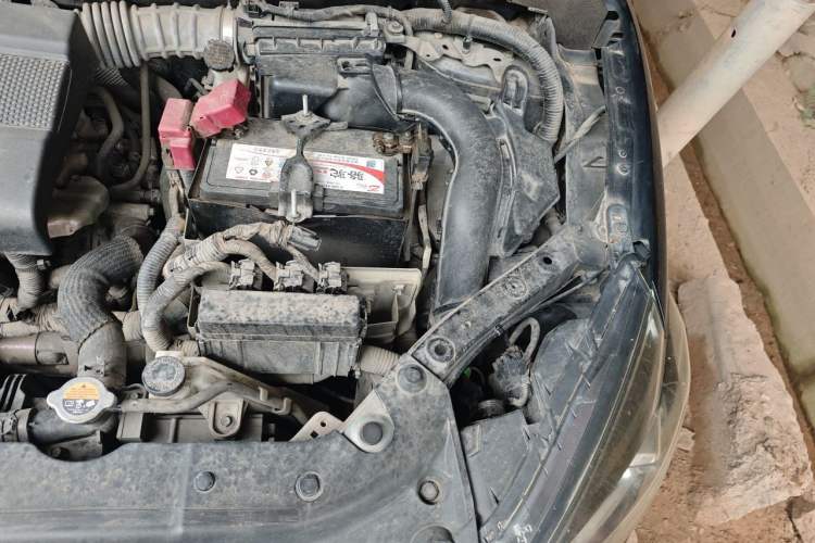 Used Nissan Sylphy 2019 1.6XV CVT Smart Connect Luxury Edition China VI Standard Engine Bay Left