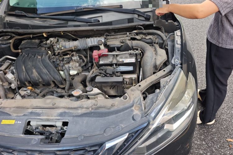 Used Nissan Sylphy 2019 Classic 1.6XL CVT Luxury Edition Engine Bay Left