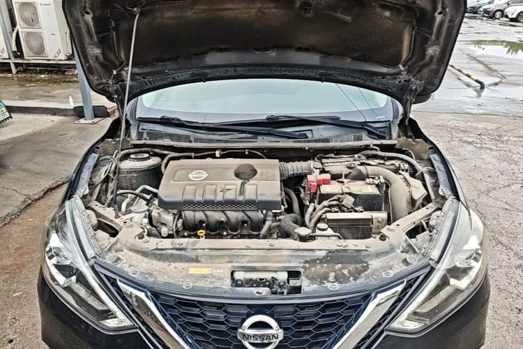 Used Nissan Sylphy 2019 1.6XV CVT Smart Connect Luxury Edition China VI Standard Engine Bay