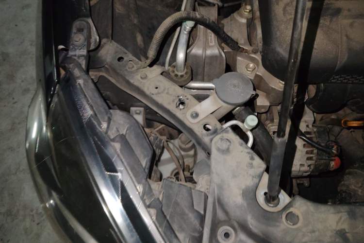 Used Nissan Sylphy 2019 1.6XV CVT Smart Connect Luxury Edition China VI Standard Engine Bay Right