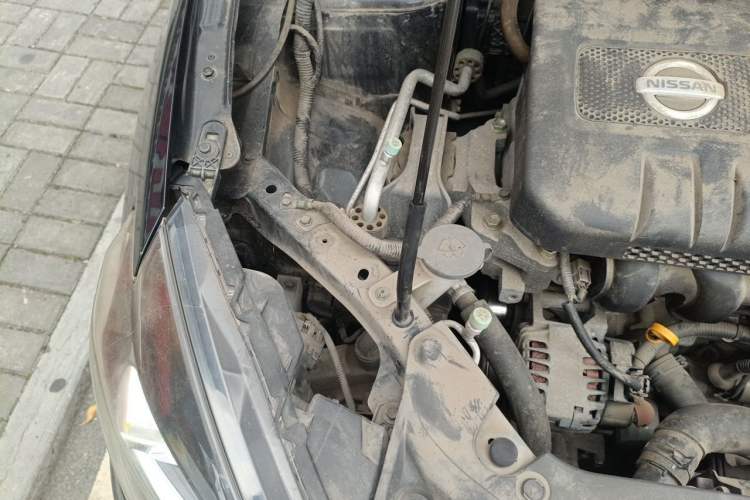 Used Nissan Sylphy 2019 1.6XV CVT Smart Connect Luxury Edition China VI Standard Engine Bay Right