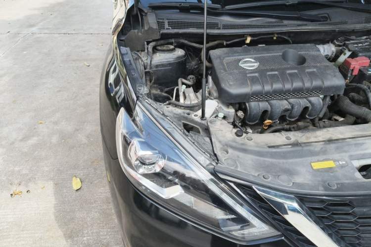 Used Nissan Sylphy 2019 1.6XV CVT Smart Connect Luxury Edition China VI Standard Engine Bay Right