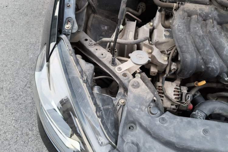 Used Nissan Sylphy 2019 Classic 1.6XL CVT Luxury Edition Engine Bay Right
