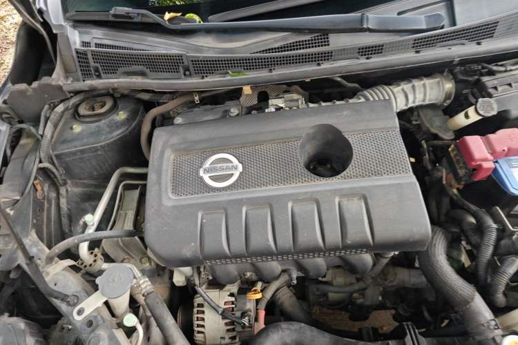 Used Nissan Sylphy 2019 1.6XV CVT Smart Connect Luxury Edition China VI Standard Engine Bay