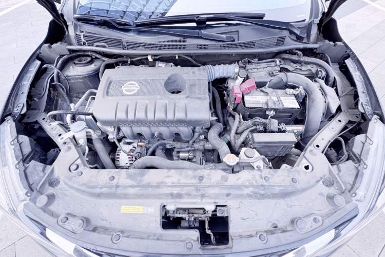 Used Nissan Sylphy 2019 1.6XV CVT Smart Connect Luxury Edition China VI Standard Engine Bay