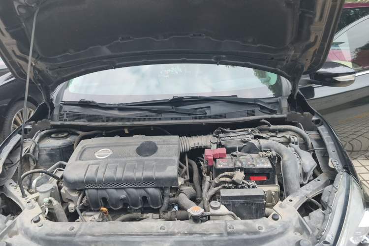 Used Nissan Sylphy 2019 1.6XV CVT Smart Connect Luxury Edition China VI Standard Engine Bay
