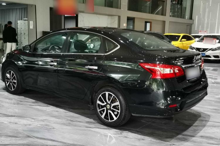 Used Nissan Sylphy 2019 Classic 1.6XE CVT Comfort Edition Exterior 12