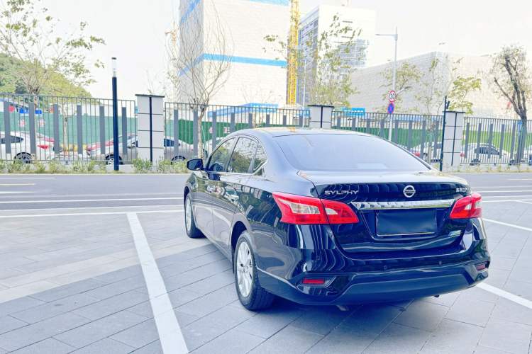 Used Nissan Sylphy 2019 1.6XV CVT Smart Connect Luxury Edition China VI Standard Exterior 3